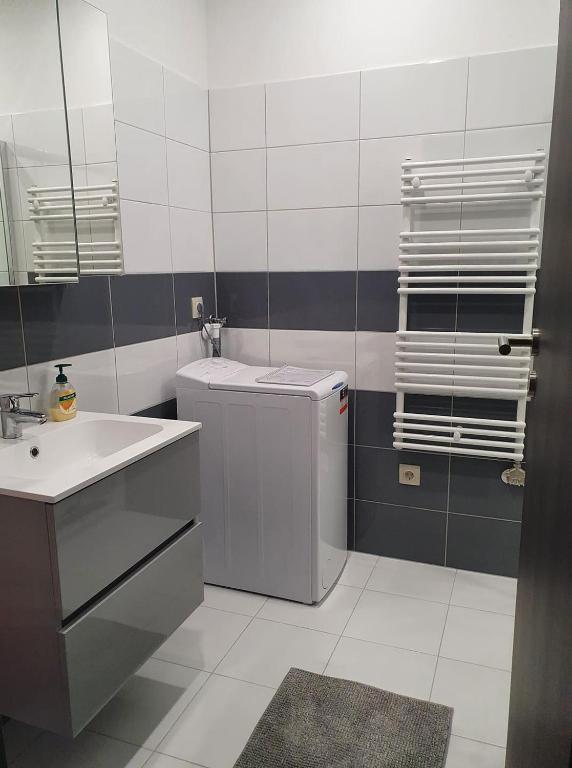 Kúpeľňa v ubytovaní Dévai-LUX Apartman Sárvár