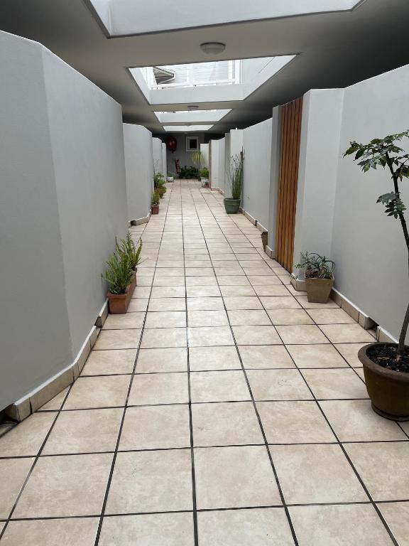 Malachite Mews - Centrally Located Cosy Apartment In Knysna - Image 10