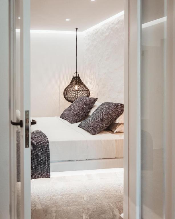 Annio studios - Suite De Luxe Avec Bain De Spa