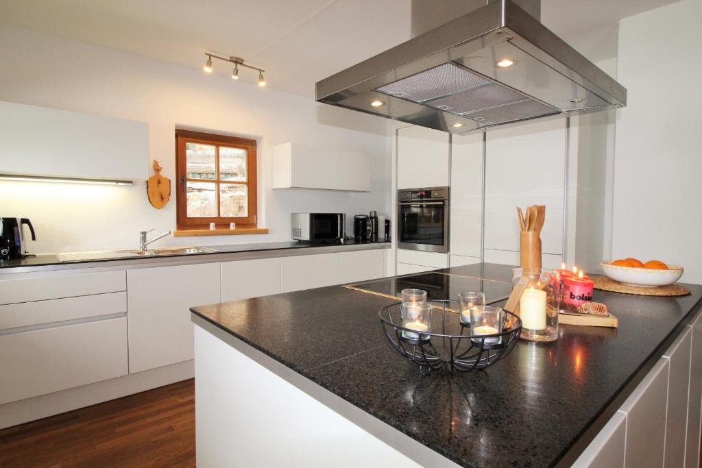 A kitchen or kitchenette at Apartment Jochberg by Apartment Managers