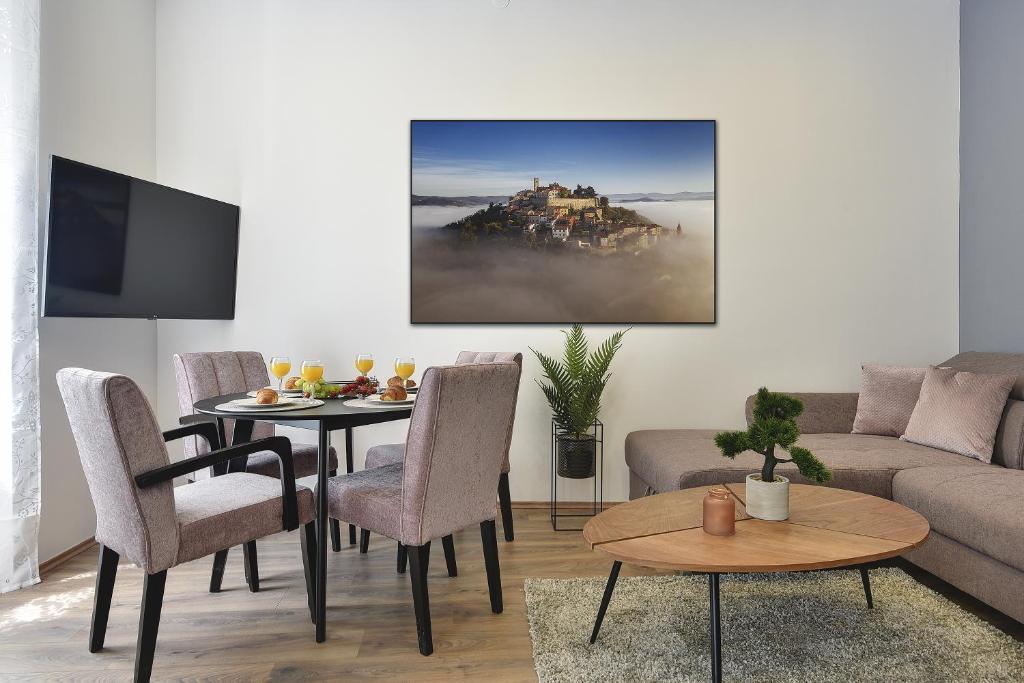 D&A Central Luxury Apartments with FREE Parking - One-Bedroom Apartment - Ground Floor