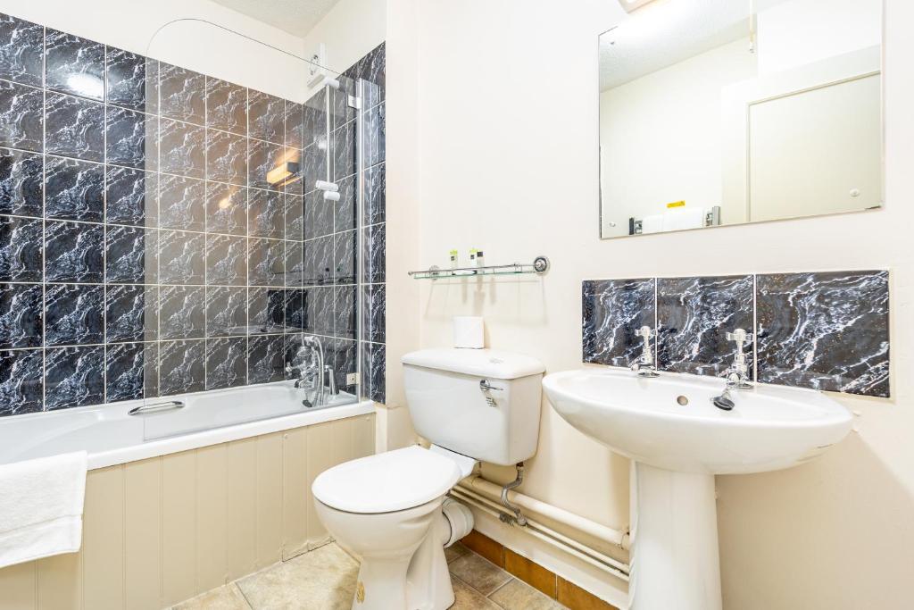 Best Western Limpley Stoke Hotel - Resim 23