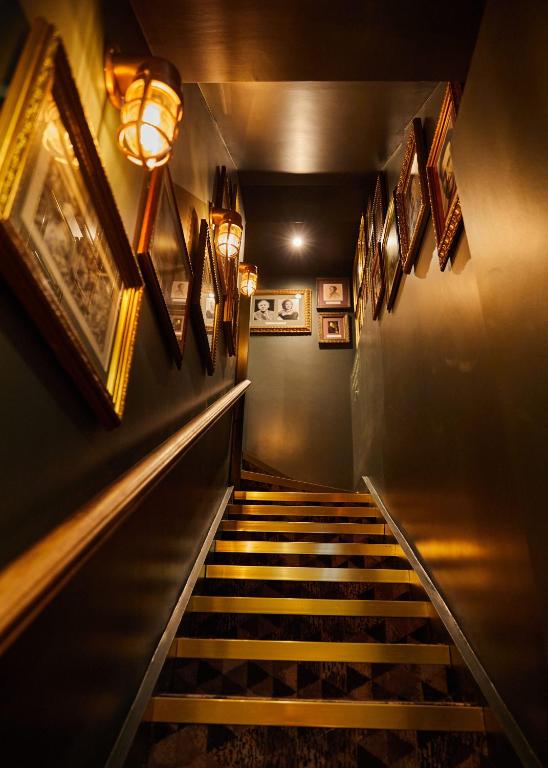 The Kings Arms Pub & Boutique Rooms - King Room - The Study