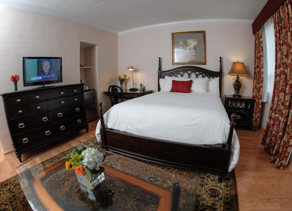 Norwalk Inn & Conference Center - 