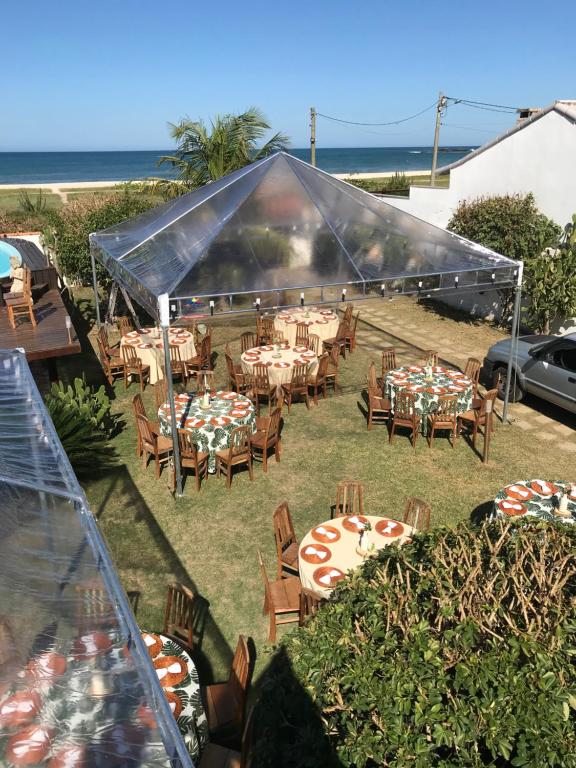  Casa de luxo em frente à praia de Itaúna