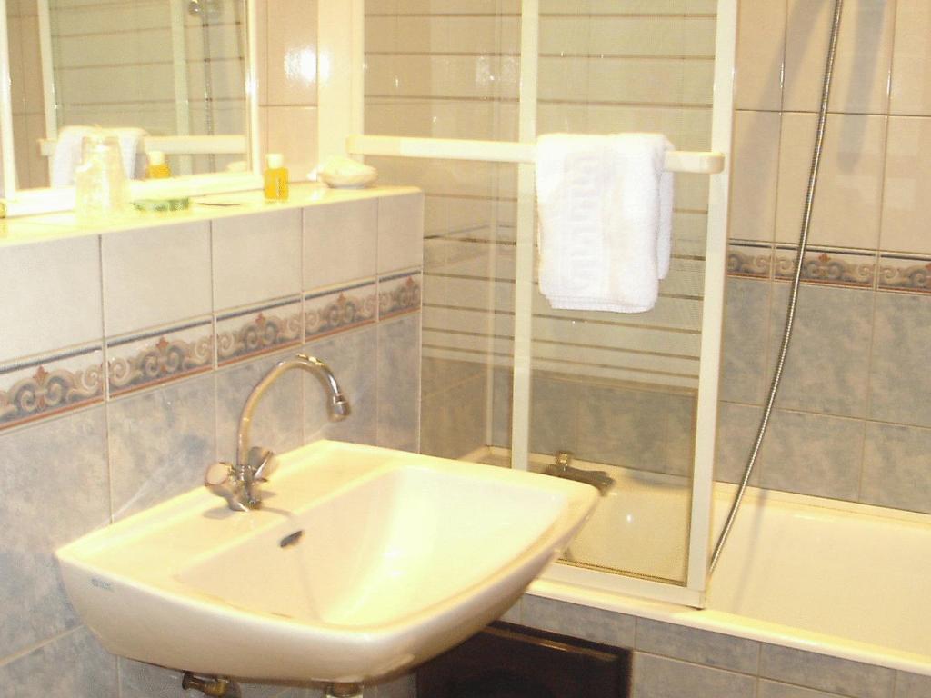 Hôtel De Paris - Chambre Lits Jumeaux