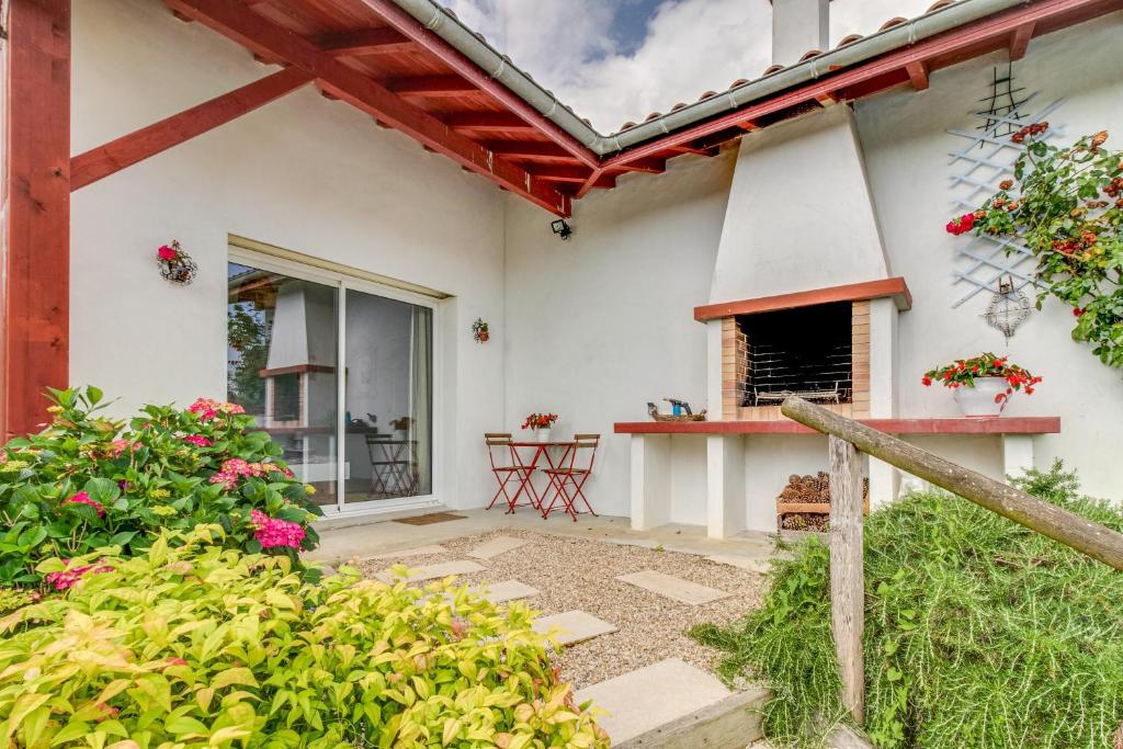Arrosa - Chambre avec Piscine Partagée - Housity