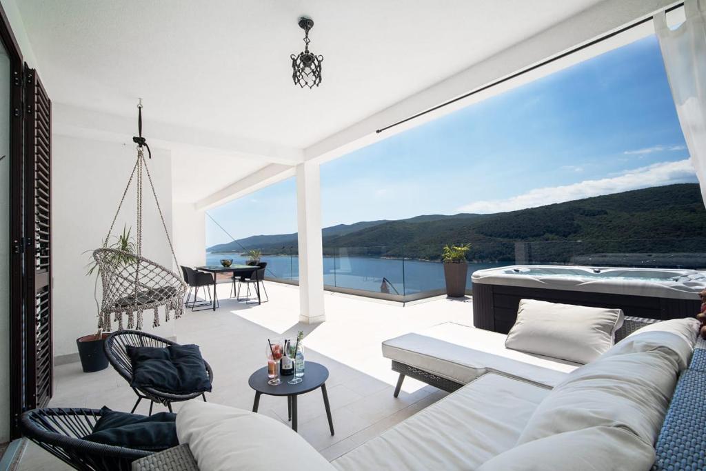 Gallery image of SUNSET APARTMENTS RABAC in Rabac
