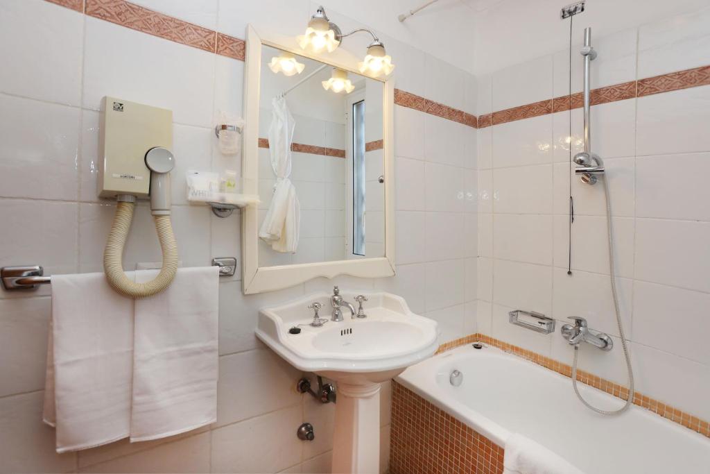 Koupelna v ubytování Hotel Rimini