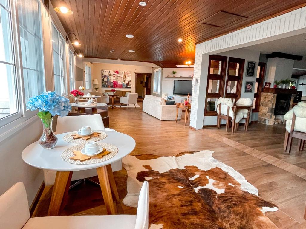  Flame Hotel Canela