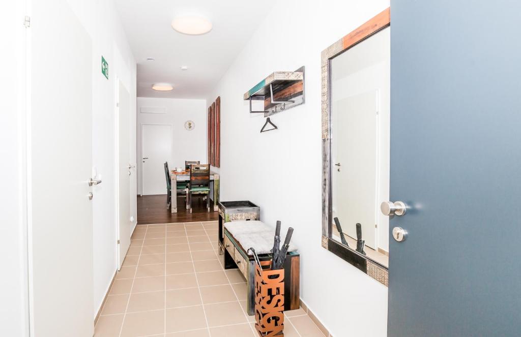 Simtown Suite Apartments - 14