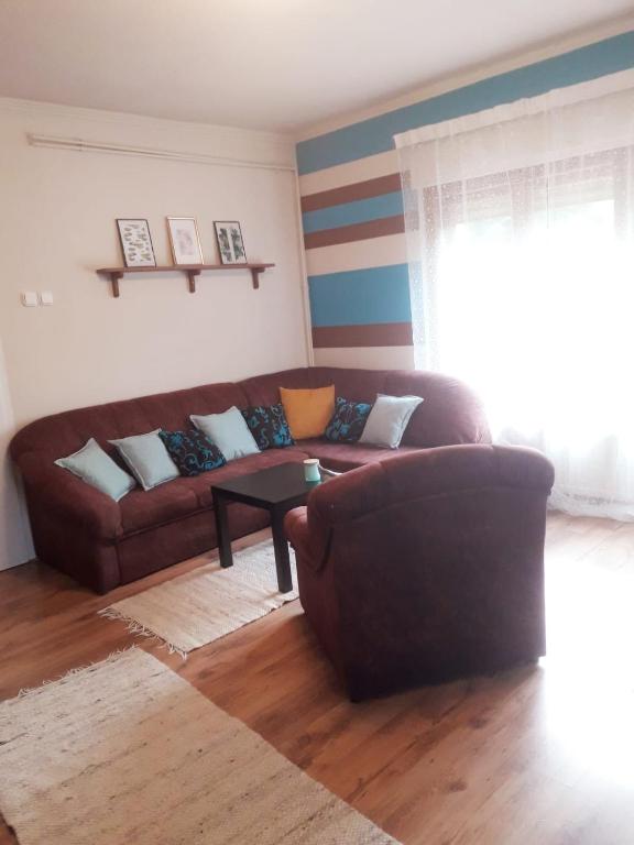 Posezení v ubytování Rozmaring Apartman Zánka