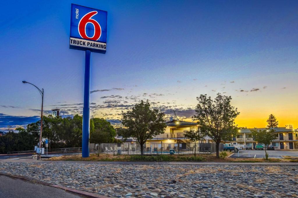 Motel 6-Red Bluff, CA