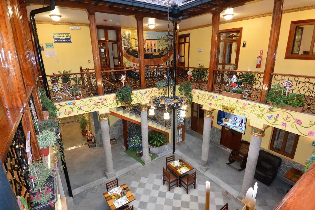 Restaurace v ubytování Hotel La Basílica Quito