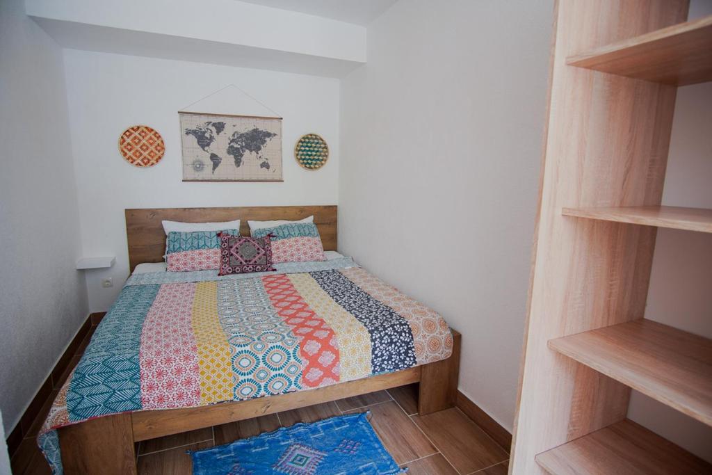 Posteľ alebo postele v izbe v ubytovaní Apartments Dalmatia Blue