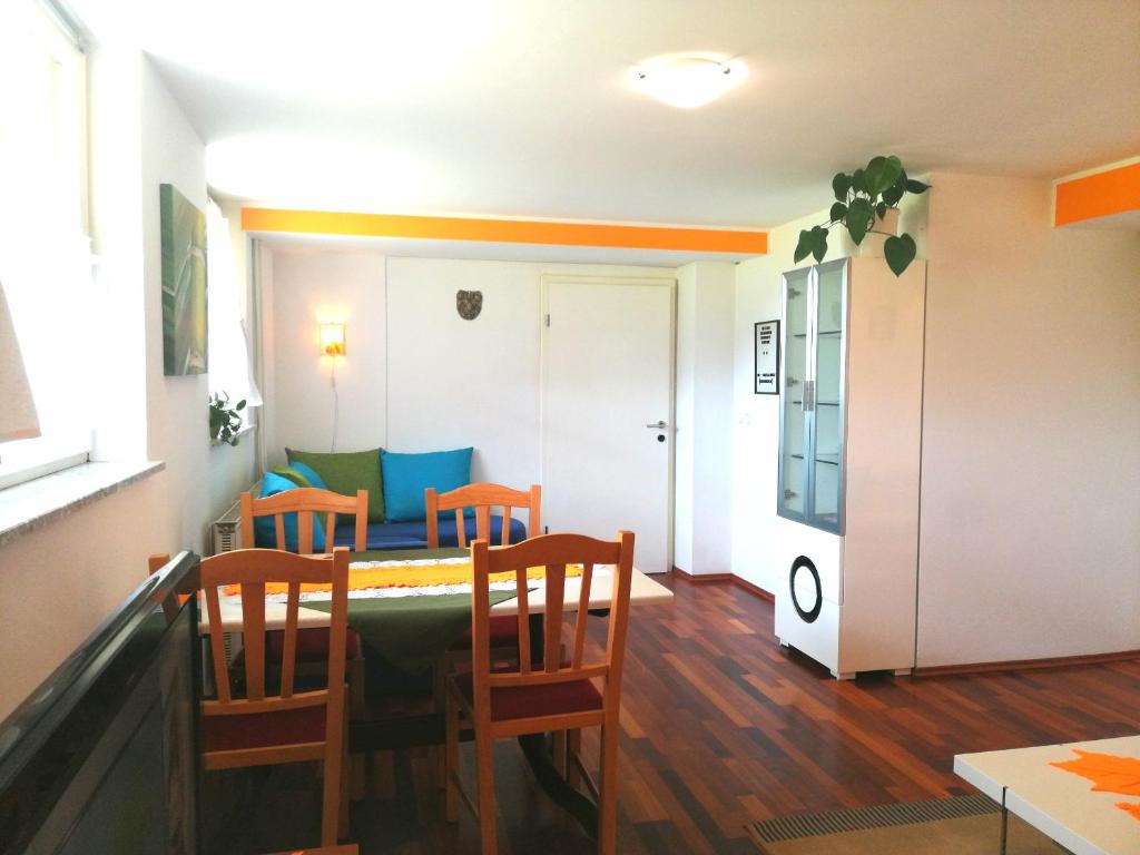 Mateja House - Apartments in Žirovnica - 带花园的公寓