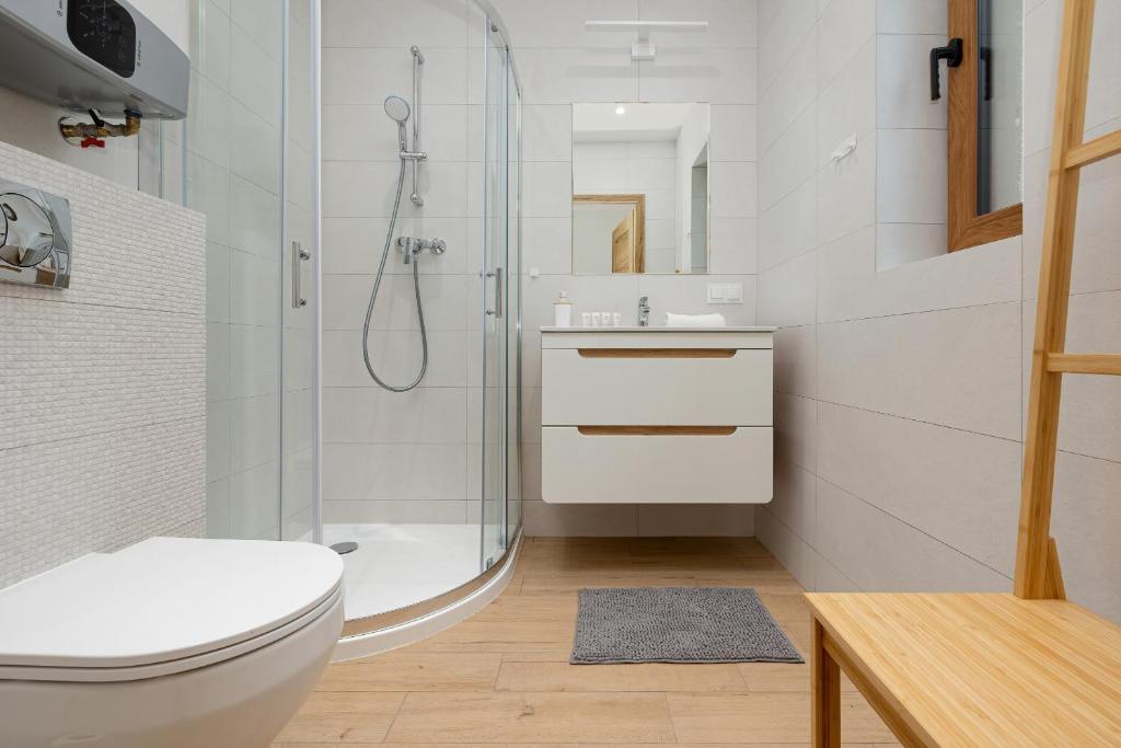 Kúpeľňa v ubytovaní Apartamenty Zielona 11 by Noclegi Renters