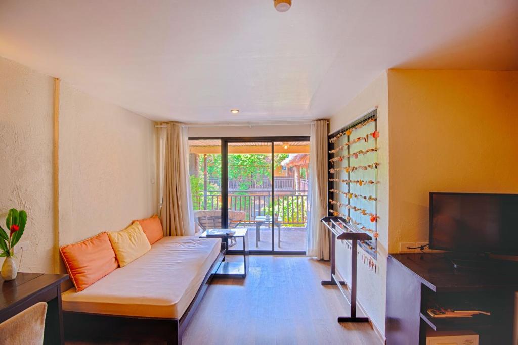 Vacation Village Phra Nang Inn - SHA Extra Plus - Family Studio