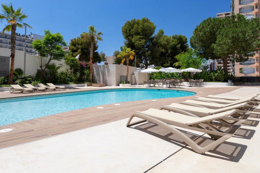 Halley Hotel & Apartments Affiliated by Meliá, Benidorm ...
