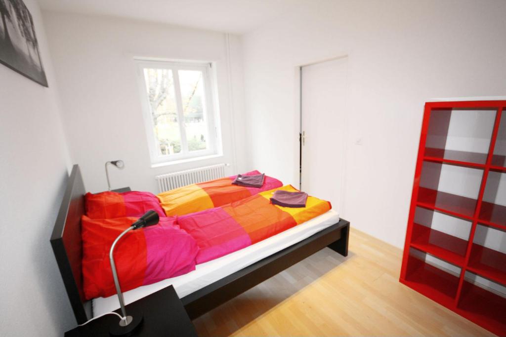 HITrental Stauffacher Apartments - One Bedroom Apartment A