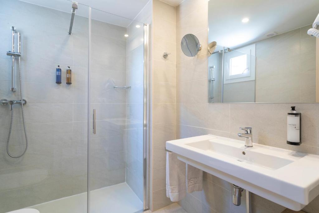 Ванная комната в Halley Hotel & Apartments Affiliated by Meliá