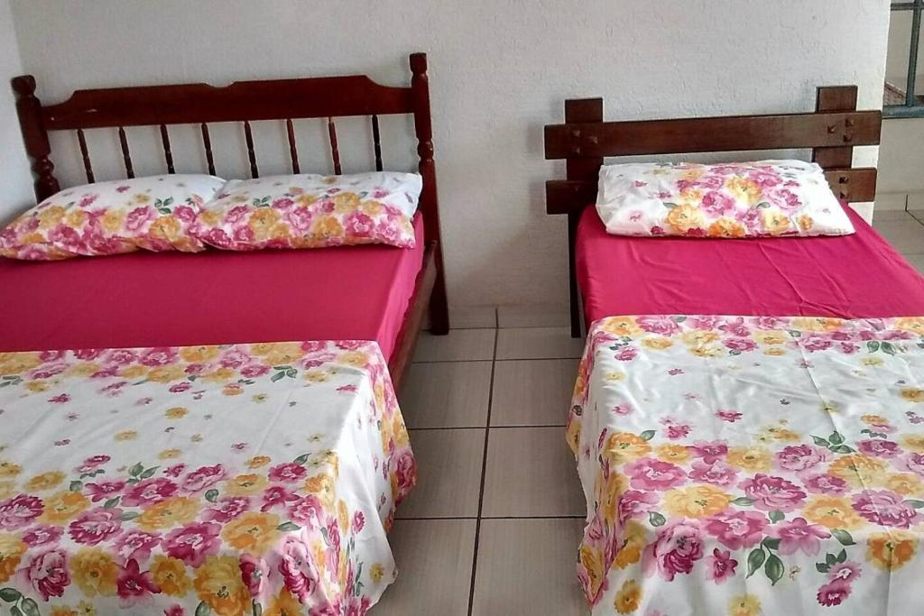  Suíte 2 com piscina e wi-fi em Caraguatatuba