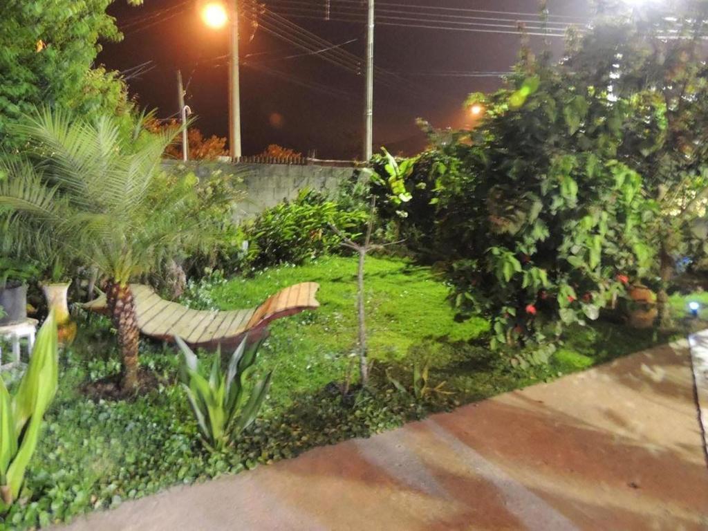  Suíte 2 com piscina e wi-fi em Caraguatatuba
