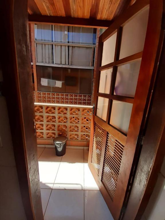  Chalé com Piscina e Varanda próximo à Praia