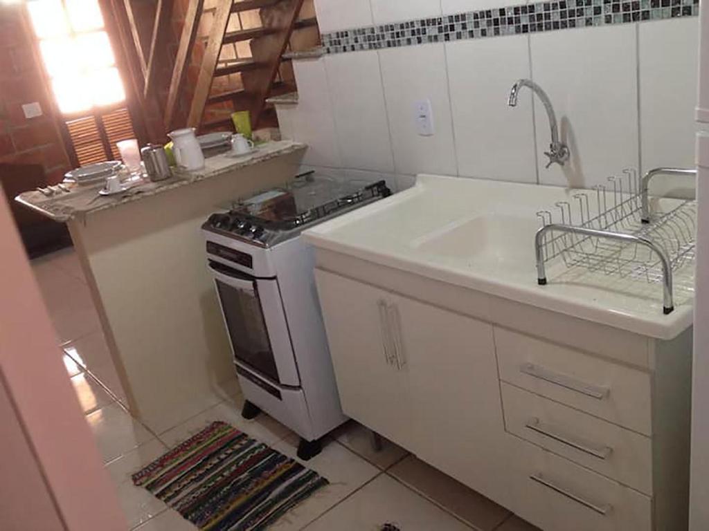  Chalé com Piscina e Varanda próximo à Praia