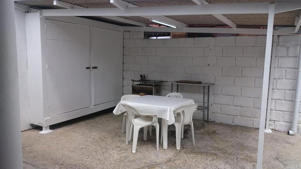  Casa com churrasqueira e wi-fi em Caraguatatuba