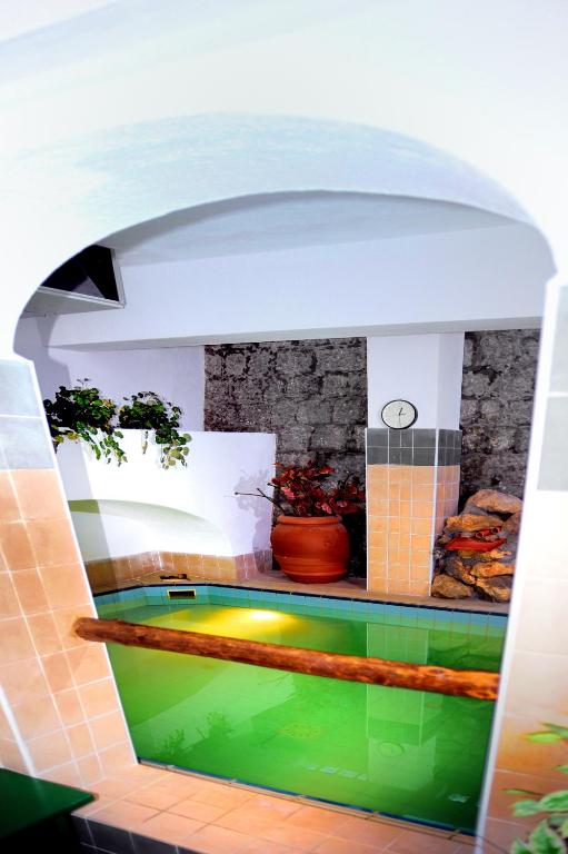 Bazén v ubytování Hotel Park Victoria nebo v jeho okolí