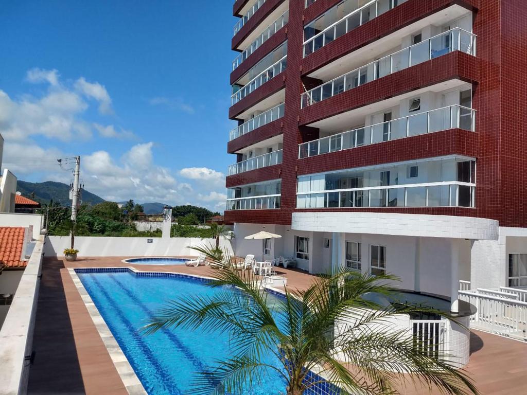  Apto com wifi e lazer a 500 m da praia em Bertioga