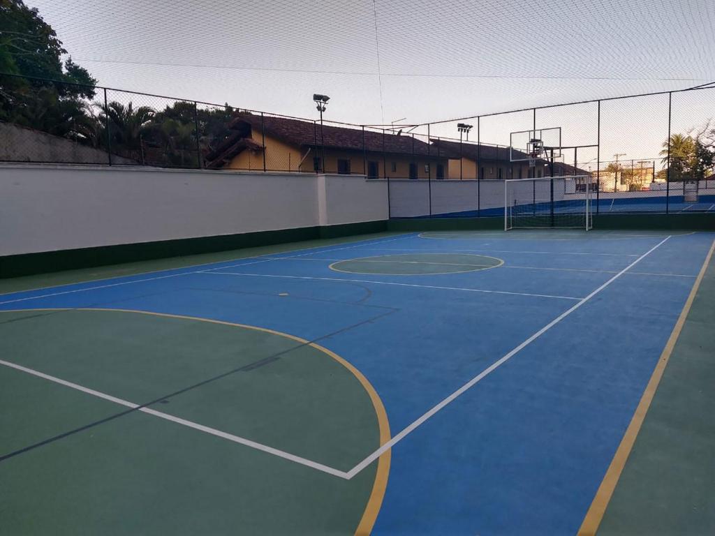  Apto com wifi e lazer a 500 m da praia em Bertioga