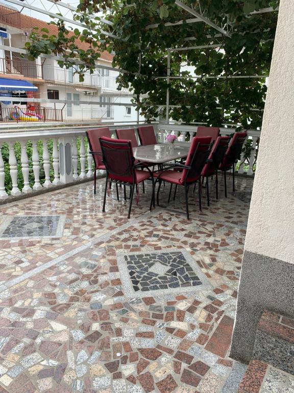 Balkón nebo terasa v ubytování APARTMAN ADRIANA