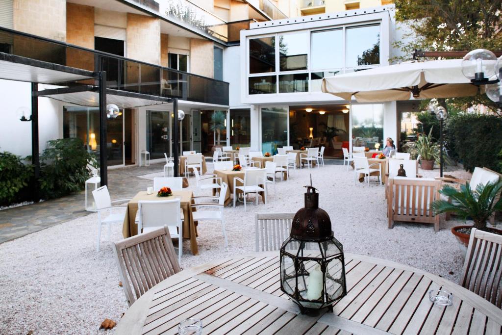 Restaurace v ubytování Hotel Airone