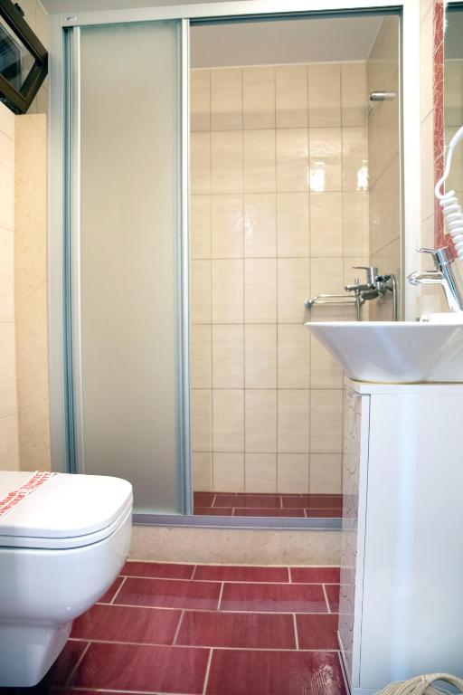 Koupelna v ubytování Trapela Areopolis, Boutique Hotel