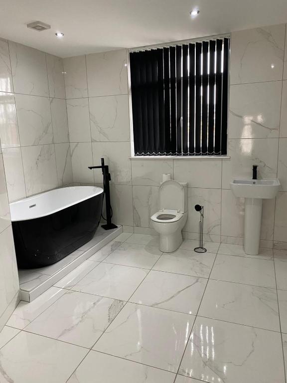 Brownlows Inn - Resim 11