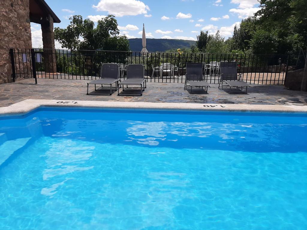 Bazén v ubytování Casa Rural, Spa y restaurante El Huerto del Abuelo nebo v jeho okolí