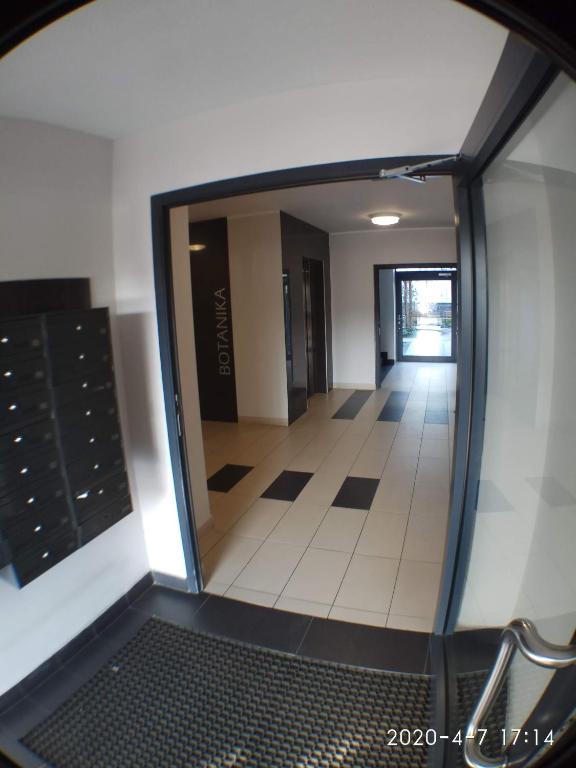 Fotografia z galérie ubytovania 1090 Śmiałego 38 - Tanie Pokoje w Apartamencie - samodzielne zameldowanie - self check in v Poznani