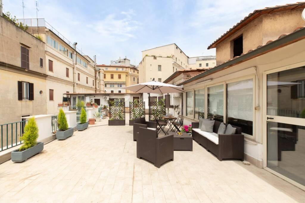 Zdjęcie z galerii obiektu iFlat Opera Penthouse with Terrace w Rzymie