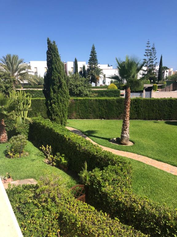 Vonkajšia záhrada v ubytovaní CASA CIERVOS Bahía de Vera NATURISTA