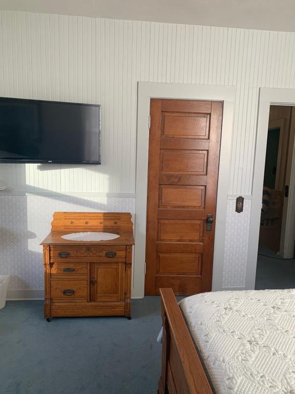 Mount Shasta Ranch Bed and Breakfast - 大号床间 - 带共用浴室