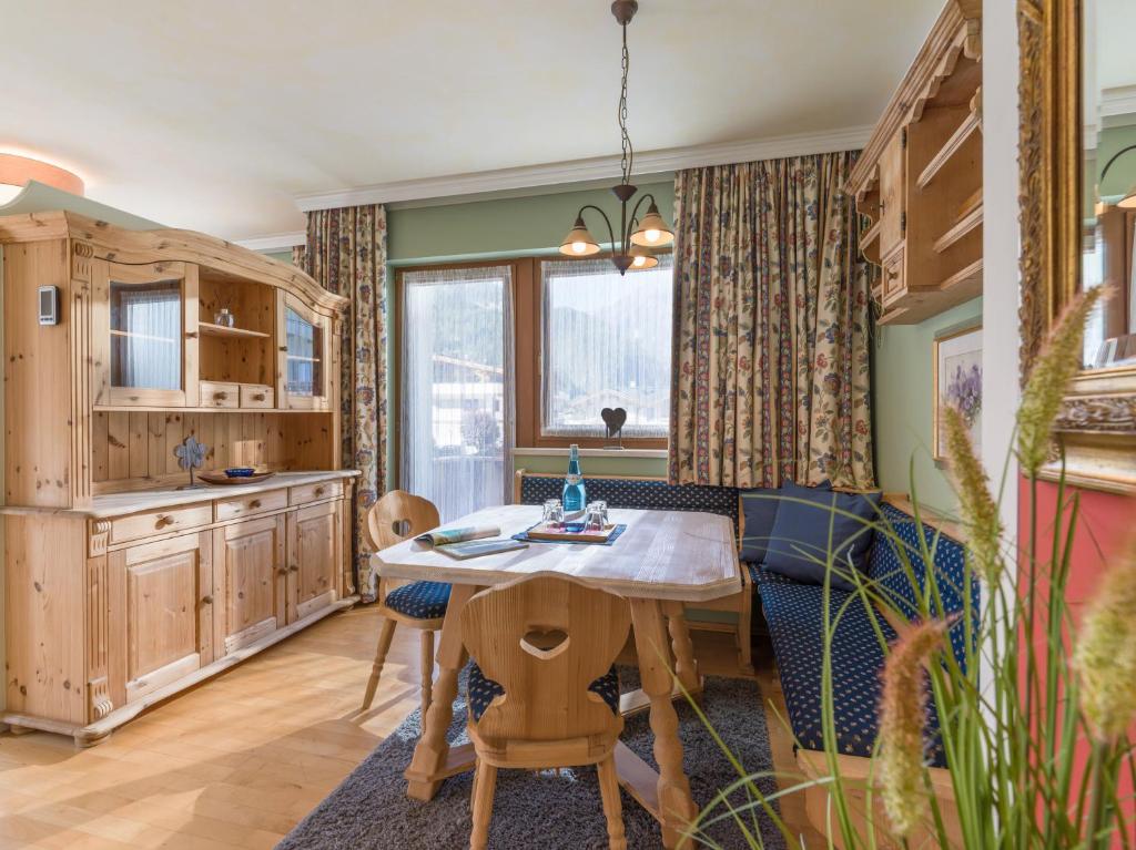 Kuchyň nebo kuchyňský kout v ubytování Hotel Garni Ferienhof