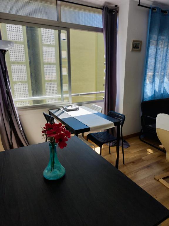 Zdjęcie z galerii obiektu Solaz-Andaluz City Center Apartment BY NAMASTE ELITE w mieście Torremolinos