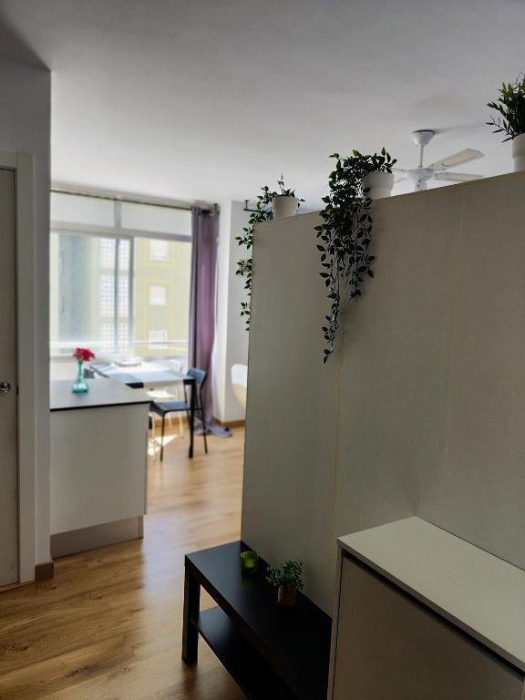 Zdjęcie z galerii obiektu Solaz-Andaluz City Center Apartment BY NAMASTE ELITE w mieście Torremolinos