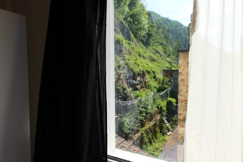 Nespecifikovaný výhled na hory nebo výhled na hory při pohledu z bed and breakfast