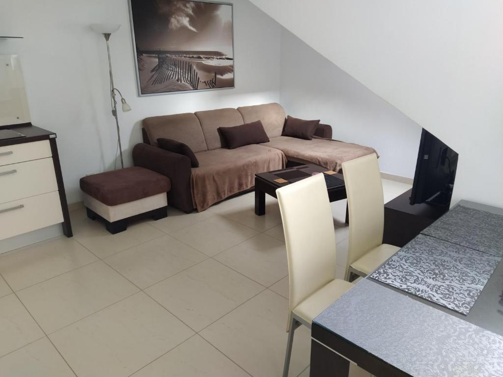 Posedenie v ubytovaní LIDO Apartamenty