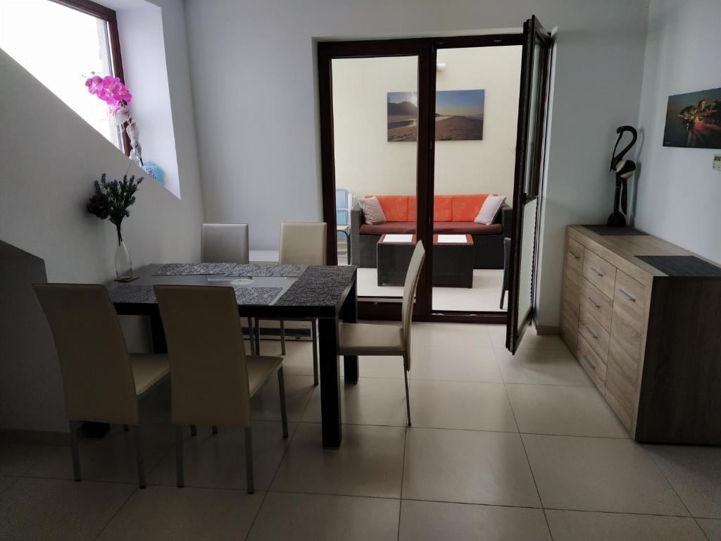 Kuchyňa alebo kuchynka v ubytovaní LIDO Apartamenty