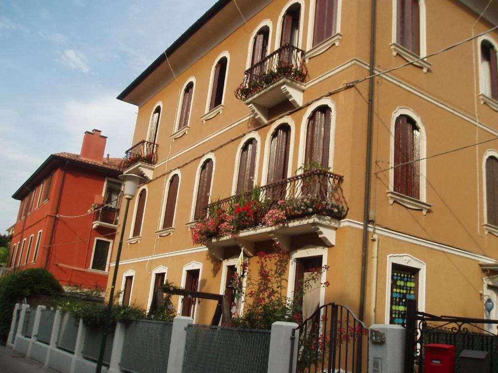 Budova, v ktorej sa ubytovanie bed & breakfast nachádza