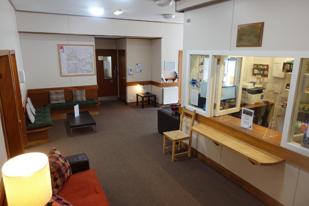 Posezení v ubytování Crianlarich Youth Hostel